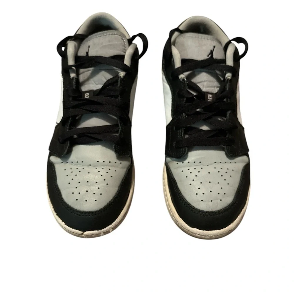 NIKE AIR JORDAN 1 RETRO LOW SMOKE GREY Sneakers